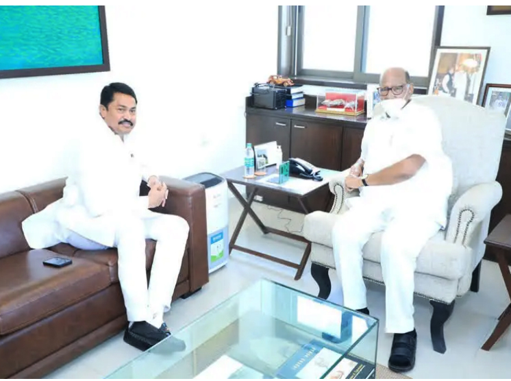Congress state president Nana Patole called on NCP president Sharad Pawar on the backdrop of daily activities being carried out by the Central Investigation Agency against the leaders of Mahavikas Aghadi. After the meeting, Patole said that the direction would be decided in the next one or two days after discussing how to respond to the BJP.
