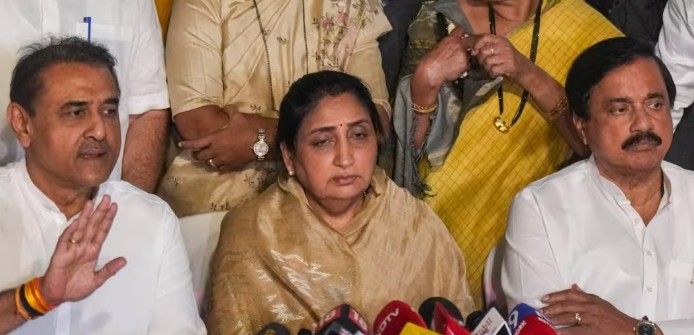 राष्ट्रवादीत राष्ट्रीय अध्यक्षपदावरून नवा वाद; सुनेत्रा पवार यांच्या निवडीला कायदेशीर आव्हान